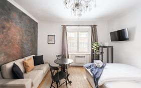 Crystal Apartment